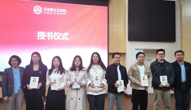 bb贝博艾弗森官方网站召开全体学生大会6.jpg